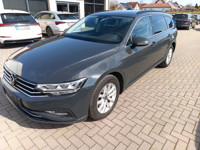 Volkswagen PASSAT 2.0TDI*DSG*NAV*LED*KAM*ACC*DAB*AHK*MASS*1