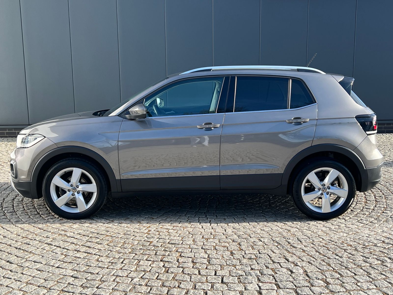 Fahrzeugabbildung Volkswagen T-Cross Style 1.5 TSI DSG *AHK, Navi, ACC, Rückf