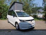 Volkswagen T7 California - Volkswagen T7 California mit Panoramadach
