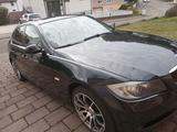 BMW 325xi -E 90. TÜV neu  - BMW: Standheizung, E90