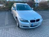 BMW 3er (2010)  Benzin  143 PS  Schalte... - BMW aus 2010: 1er