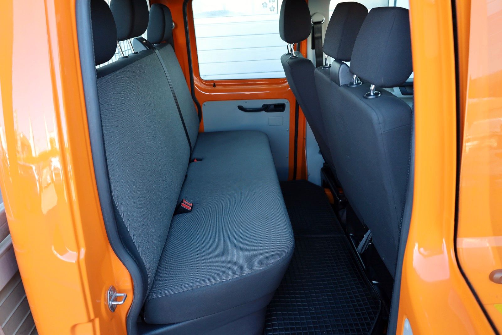 Fahrzeugabbildung Volkswagen T6 Transporter Pritsche Doka,Elektrik-Paket,AHK