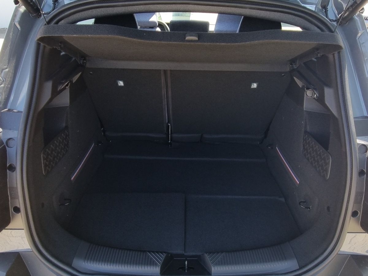 Fahrzeugabbildung Renault R 4 E-Tech Techno "plein sud" 150 Comfort Range
