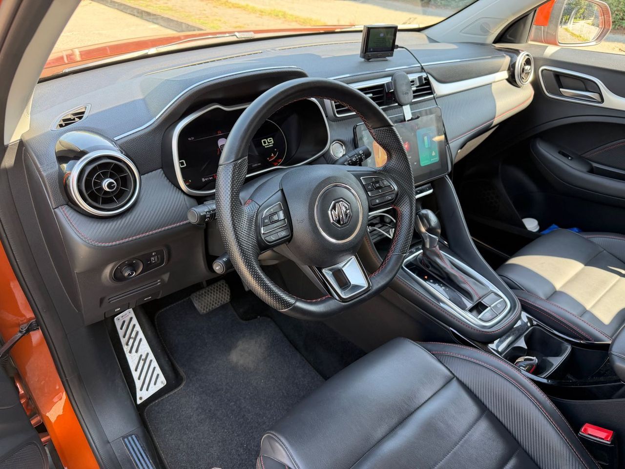 MG ZS