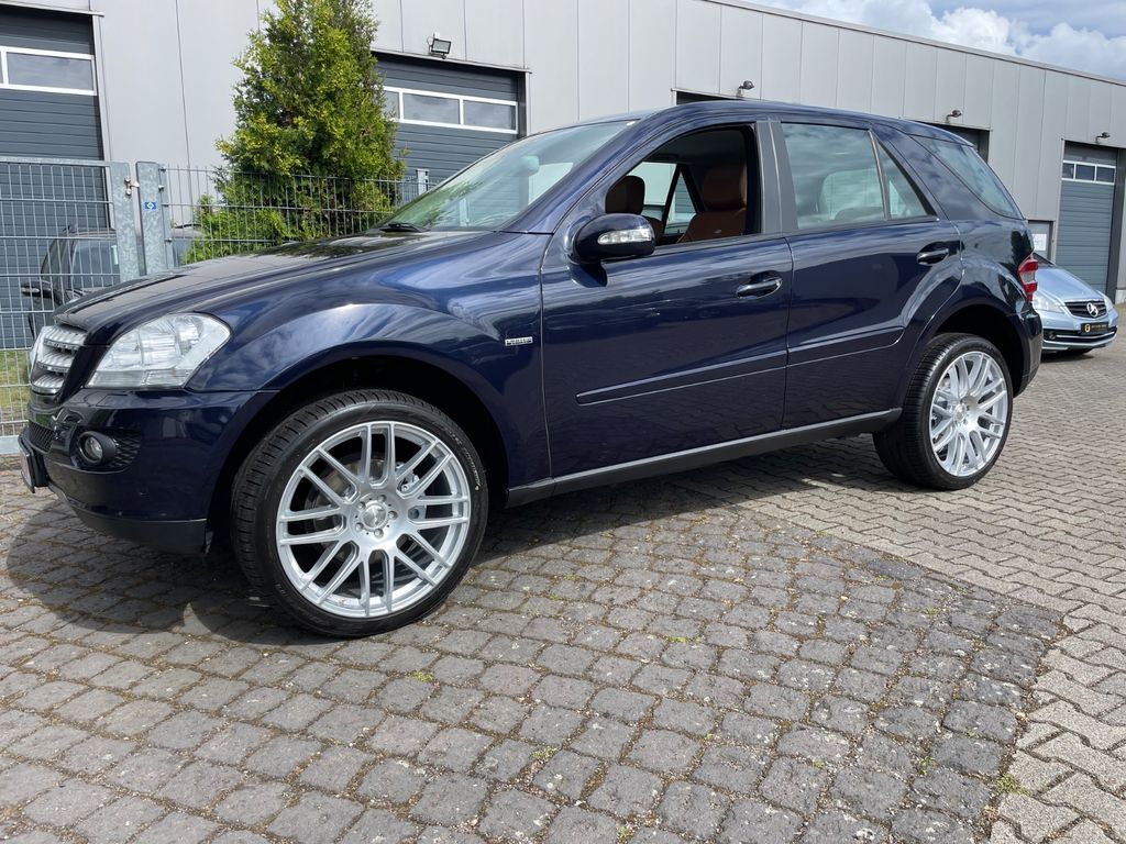 Mercedes-Benz ML 320
