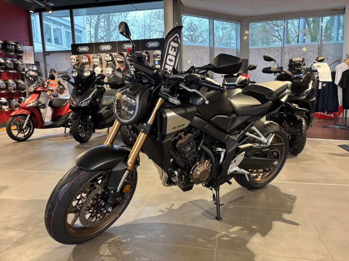 Fahrzeugabbildung Honda CB 650 R E-Clutch 6 Jahre Garantie