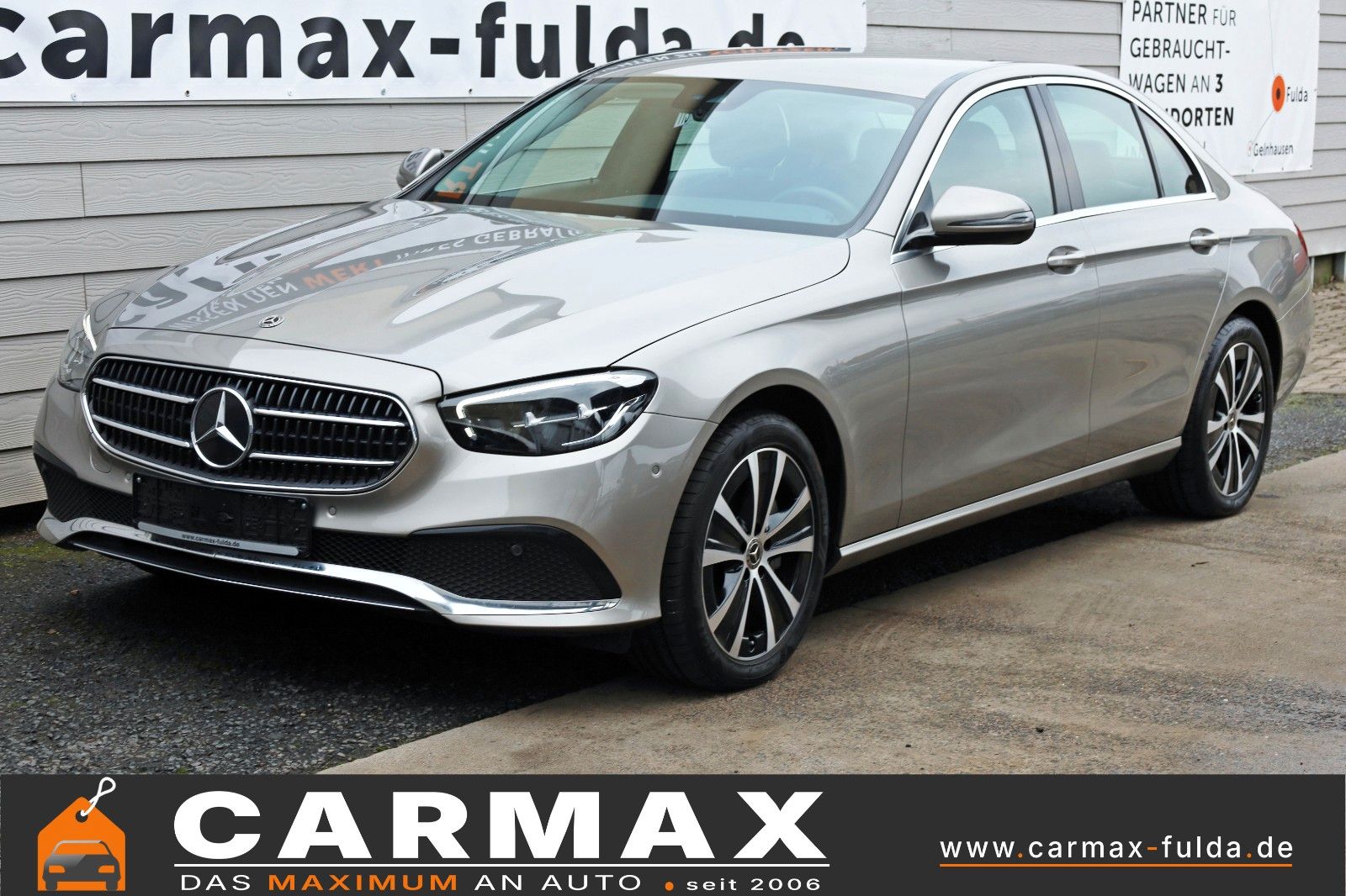 Fahrzeugabbildung Mercedes-Benz E 300de Lim. Avantgarde Leder,Navi,LED,SH,Kamera