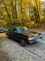 Mercedes-Benz Mercedes W123 230E Top Zustand Klimaanlage... - Mercedes-Benz 230 Gebrauchtwagen in München
