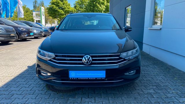 VW Passat Variant