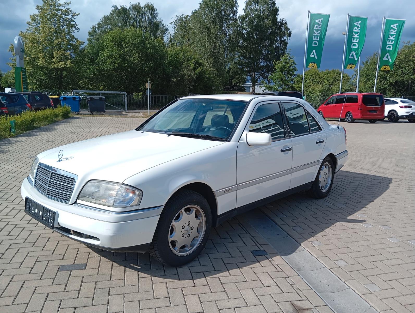 Mercedes-Benz C 220 ELEG,AUTOM.LEDER,KLIMAAUT.ALU,Reifen Neu