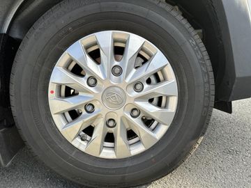 Fahrzeugabbildung Maxus eDeliver9 Panel Van L3H2 MJ22 SpurH LM KAM LED A