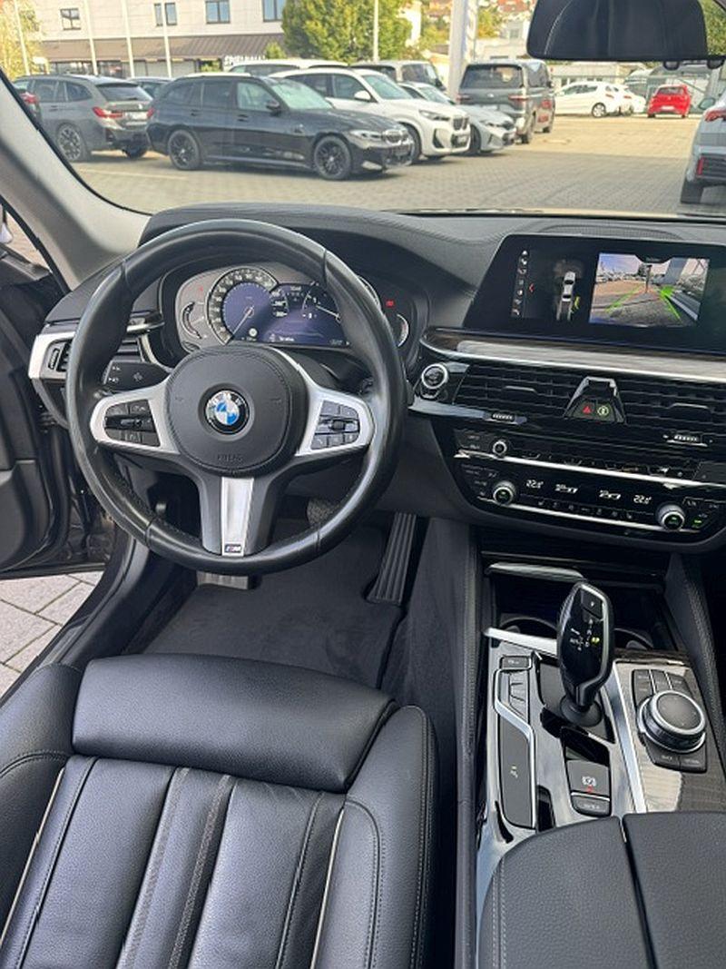 BMW 530  d xDrive Luxury Line AHK°Ad.LED°M-Alu18Zoll
