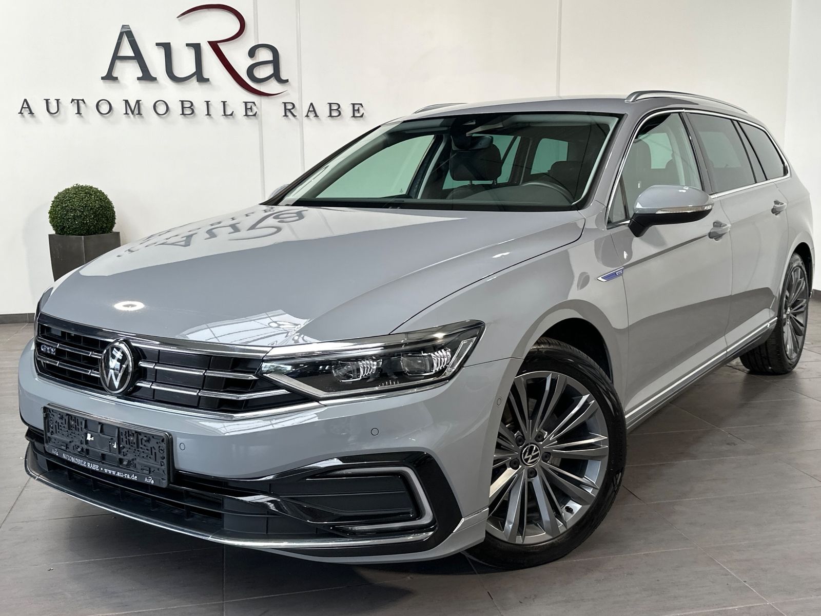 Fahrzeugabbildung Volkswagen Passat Variant GTE NAV+IQ-LIGHT+ACC+KAMERA+AHK