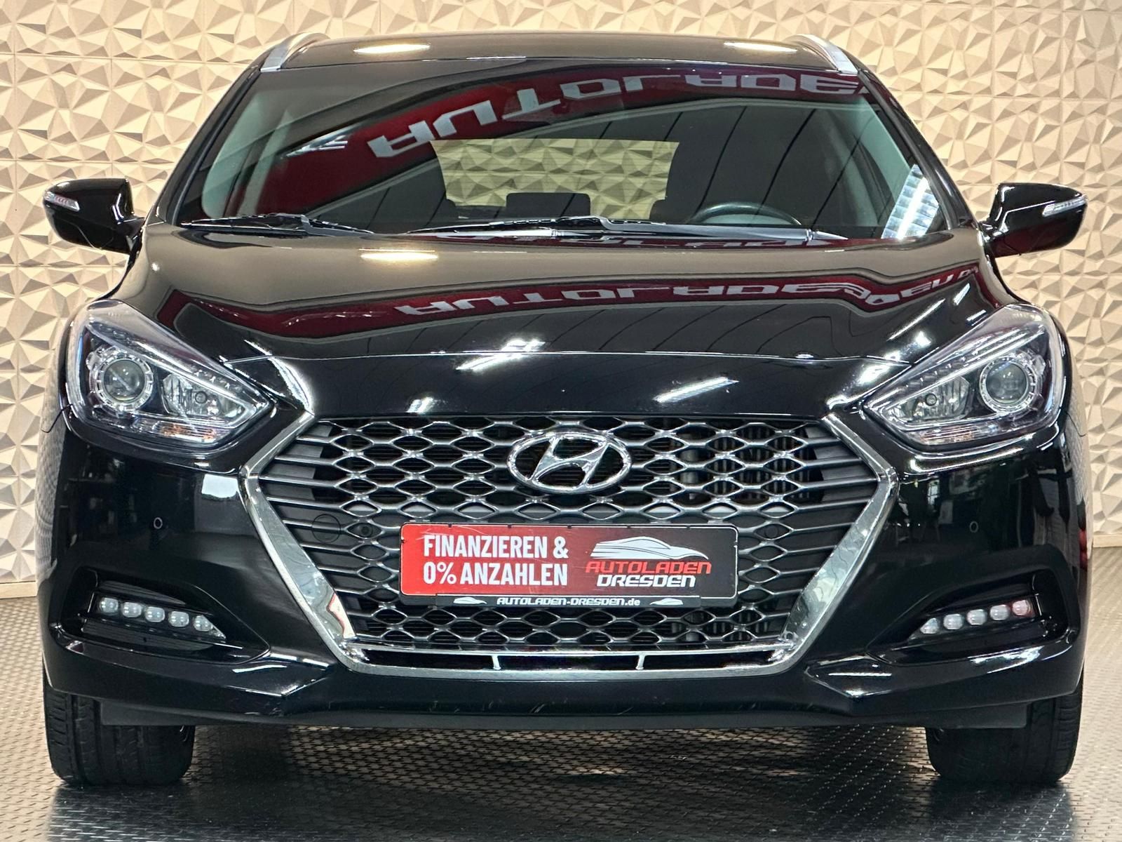 HYUNDAI i40 1.6CRDi SPACE* SHZ#LH#TEMPO#NAVI#PDC#CAM#DAB - Image 3