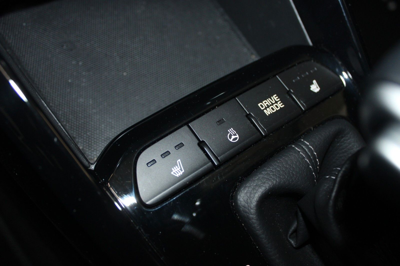 Fahrzeugabbildung Kia Stonic Vision Aut. NAVI DAB SHZ LHZ CAM uvm.