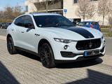 Maserati Levante 3.0 V6 GS 4x4 *1 Of 1*Exklusiv Umbau* - graue Maserati Levante