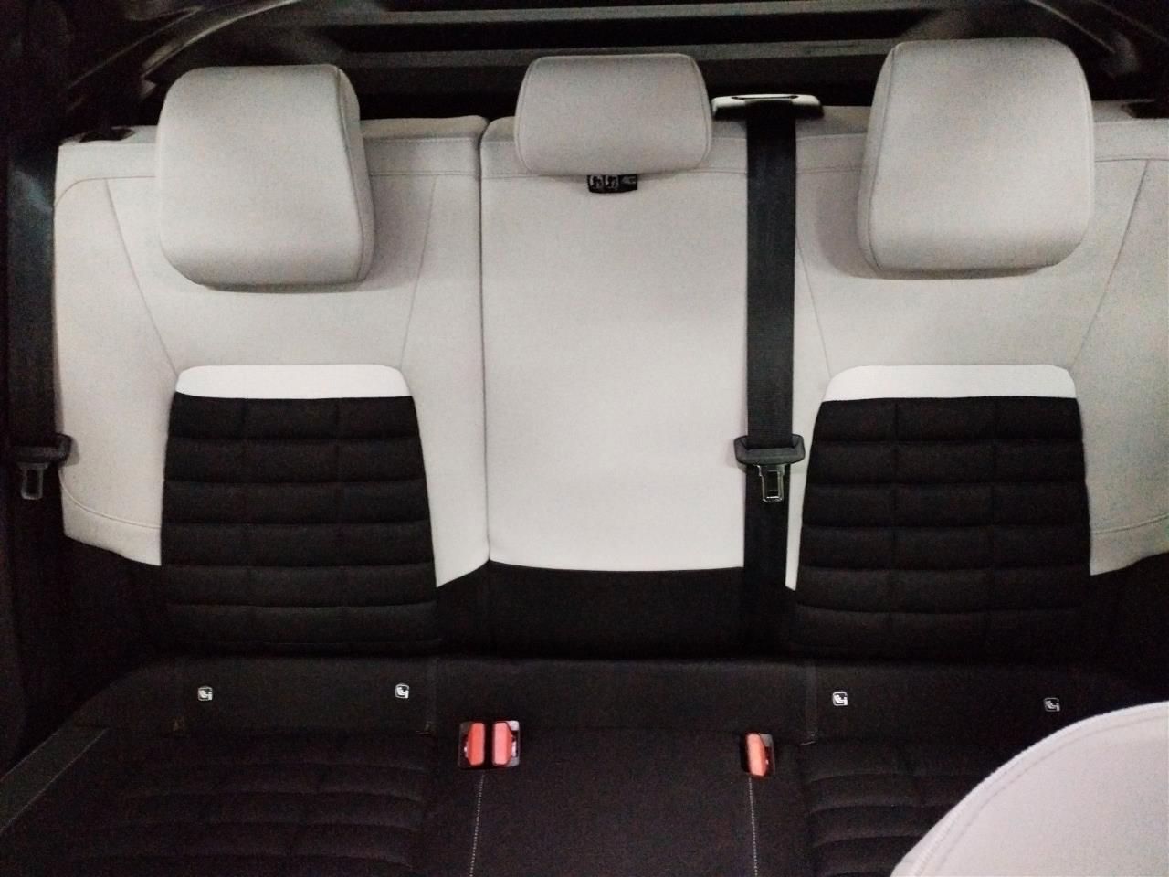 Fahrzeugabbildung Citroën C3 Aircross Hybrid 145 Max e-DCS6 Automatik