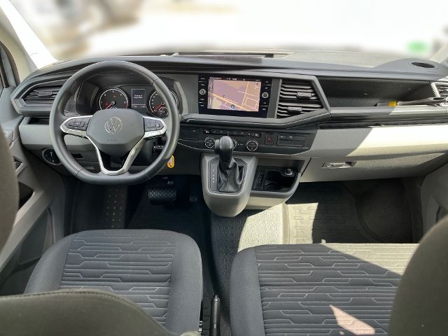 Fahrzeugabbildung Volkswagen T6.1 Caravelle 2.0 TDI DSG Comfortline LR 9 SITZ