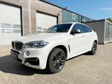 BMW X6 M50d HEADUP*PANO*KAMERA*ACC*UNFALLFREI* - BMW X6 M50 aus 2015