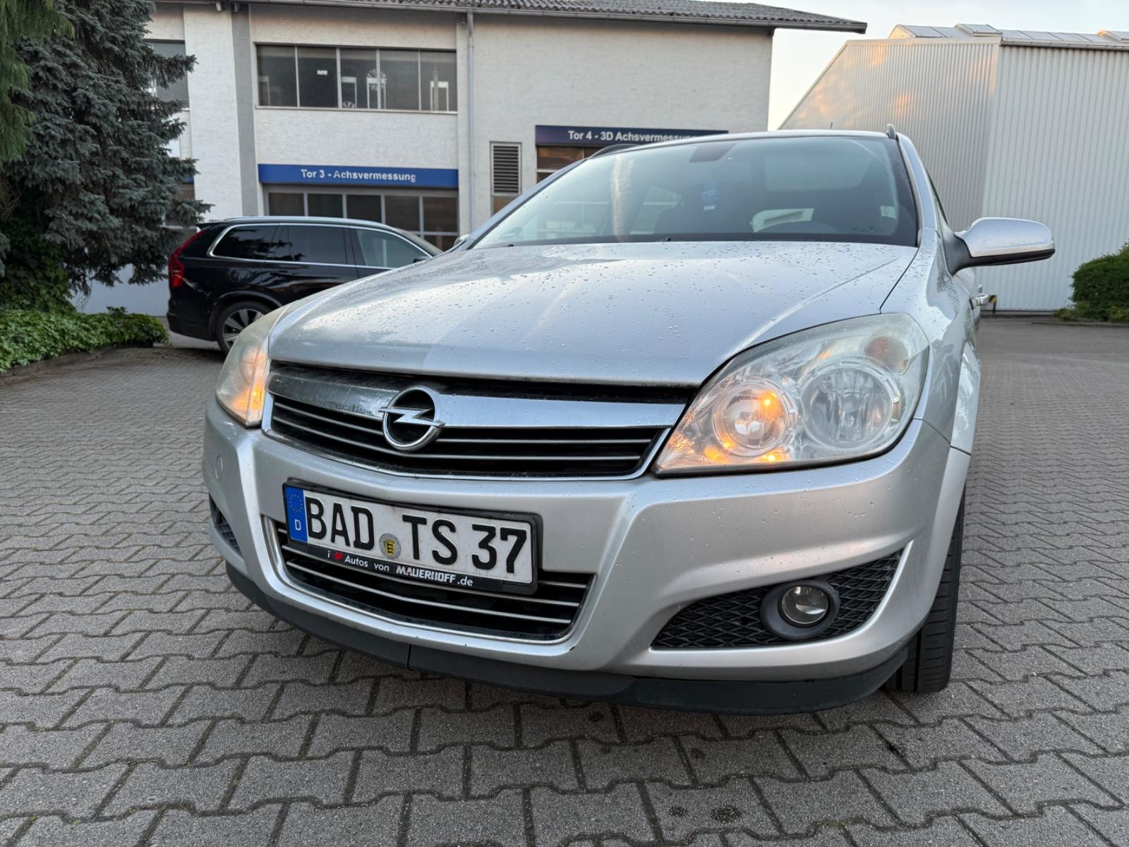 Opel Astra H Caravan Edition