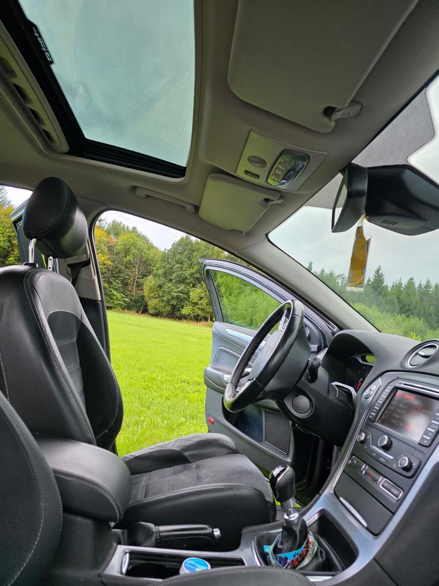 Ford Mondeo 2012 — photo 6