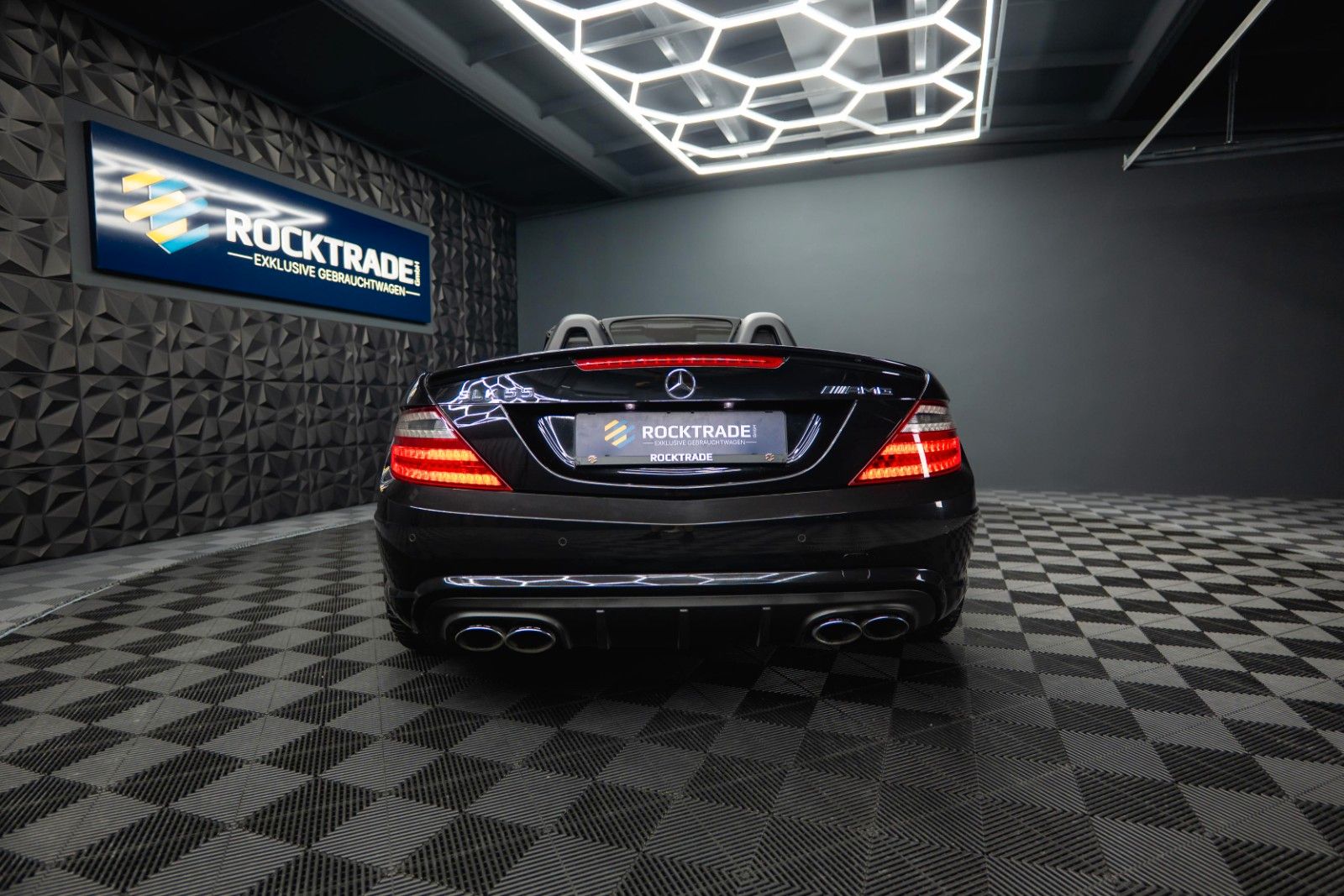 Fahrzeugabbildung Mercedes-Benz SLK 55 V8 AMG Roadster Carbon | Service NEU