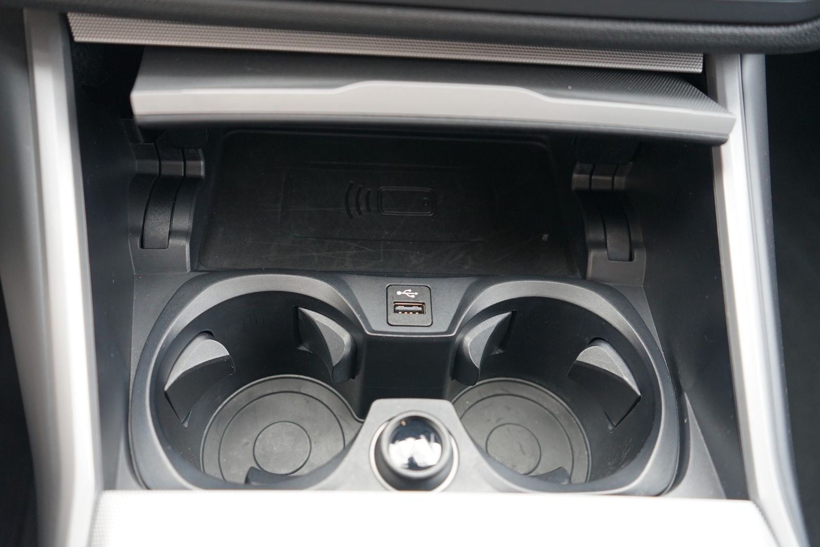 BMW 318i Advantage Aut. LED Navi Totwinkel Keyless foto 22