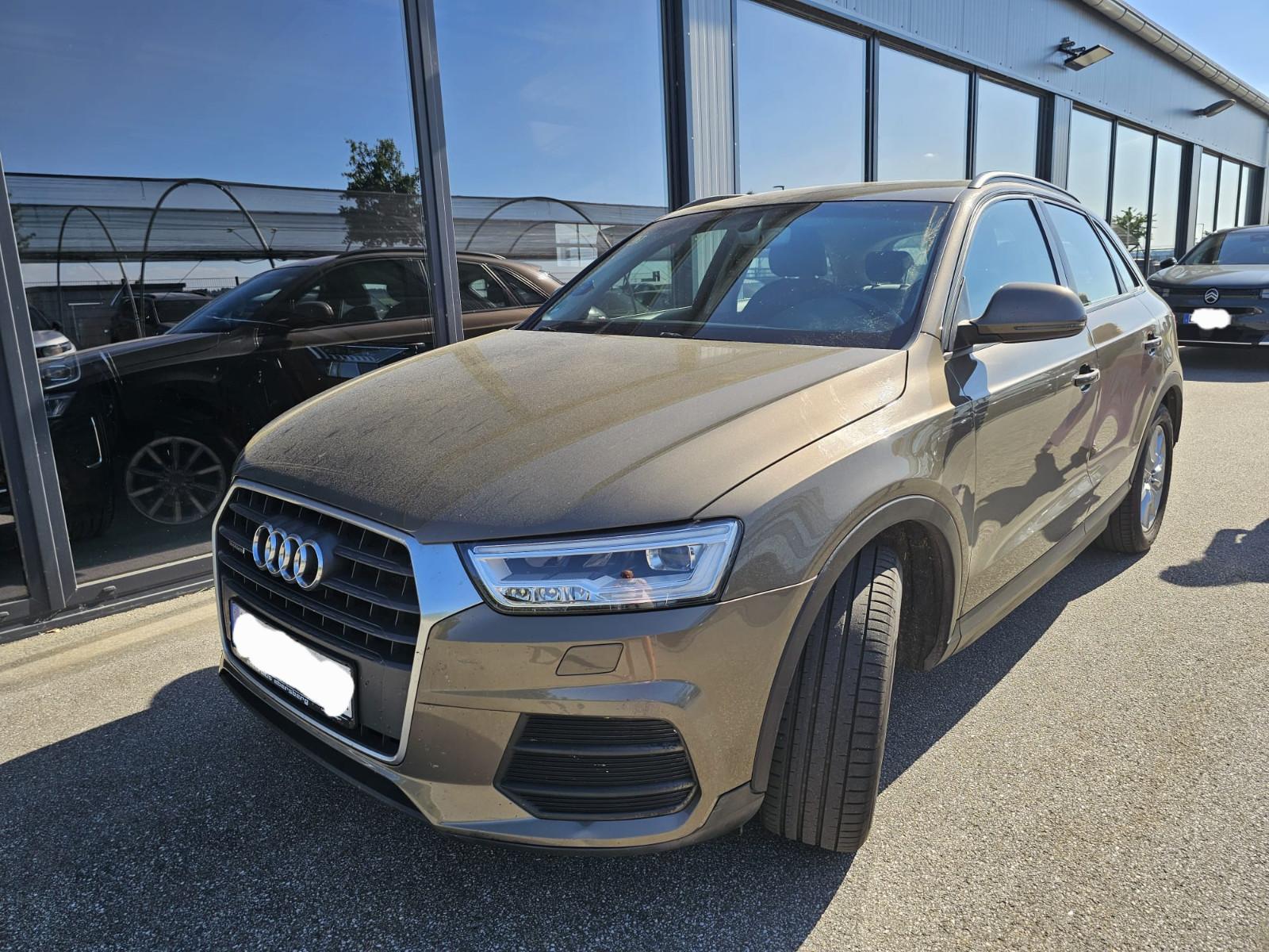 Audi Q3 TDI quattro s-tronic*AHK*SHZ*NAVI*8xRÄDER*