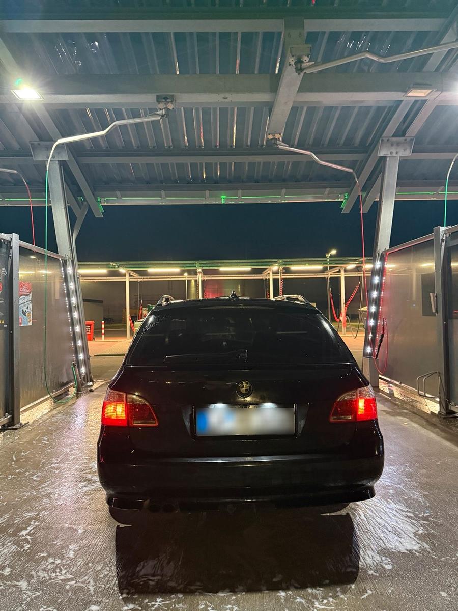 BMW 525 2004 — engine 177 HP (130kW)