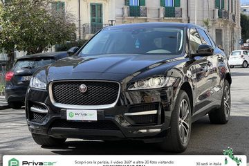 Jaguar F-Pace - 1