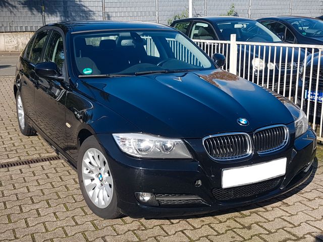 BMW 318d Navi Sitzheizung PDC Alu  Tempomat