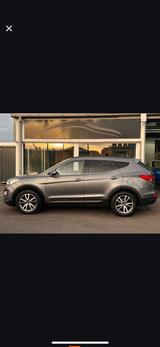 Hyundai SANTA FE 2.2 CRDi Style 2WD Automatik Style - Hyundai SANTA FE in Köln