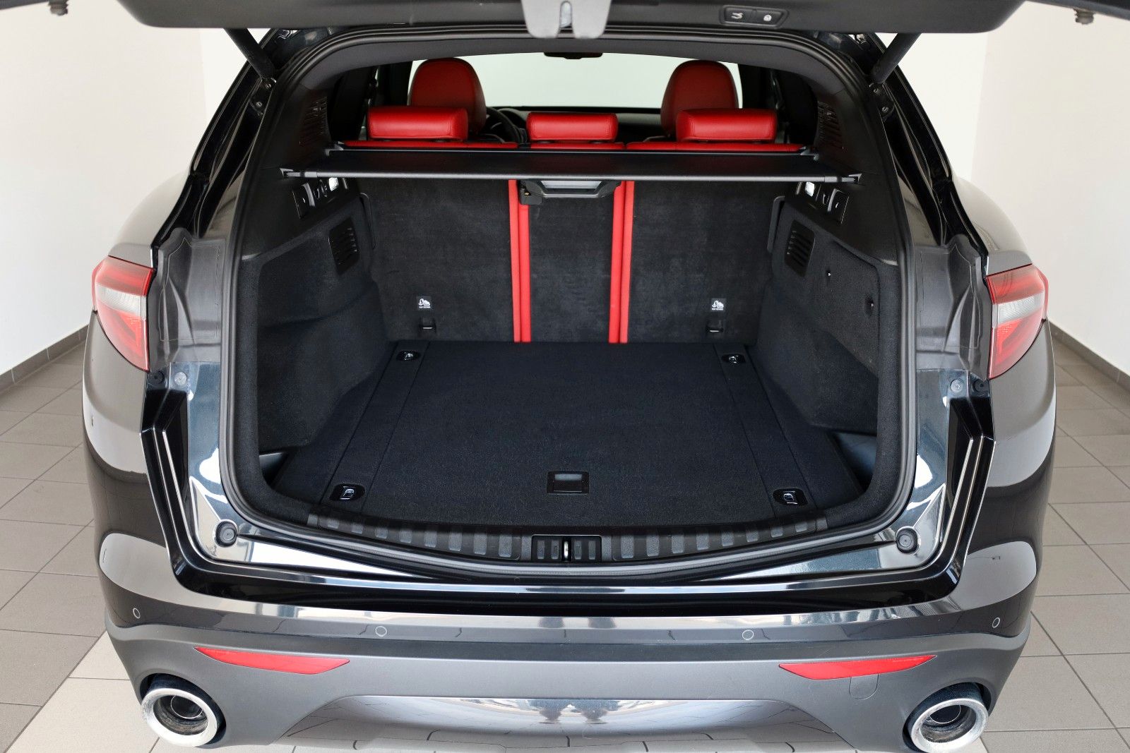 Fahrzeugabbildung Alfa Romeo Stelvio Super Q4 Leder,Navi,Xenon,ACC,Apple CarP