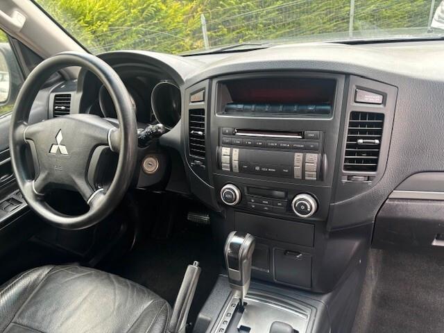 MITSUBISHI PAJERO 3.2 DI-D 16V AUT. 5P. INSTYLE 170 ch BVA - Historique Entretien Disponible
