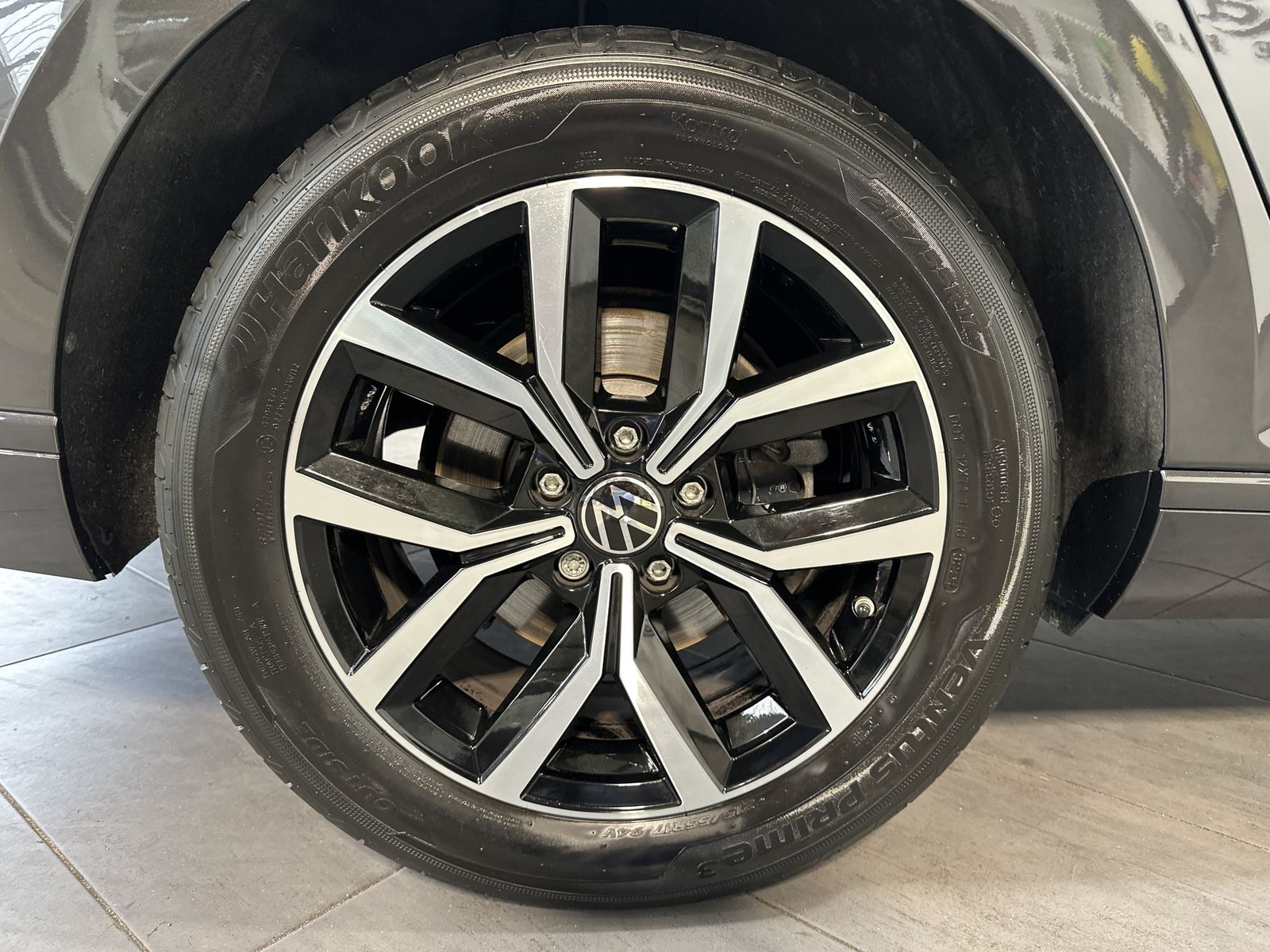 Fahrzeugabbildung Volkswagen Passat Variant 2.0 TDI DSG Business NAV+LED+ACC