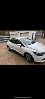 Renault Clio IV Expression 5 Türig - Renault Express in Duisburg