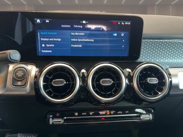Mercedes GLB 200 - 10