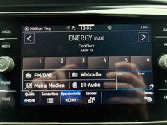 Fahrzeugabbildung Volkswagen T6.1 Multivan STAR EDITION 4MOTION -NAVI*AHK*ACC