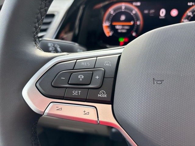 Fahrzeugabbildung Volkswagen Multivan 2.0TDI Edition LR+NAVI+AZV+7-SITZER+LAN
