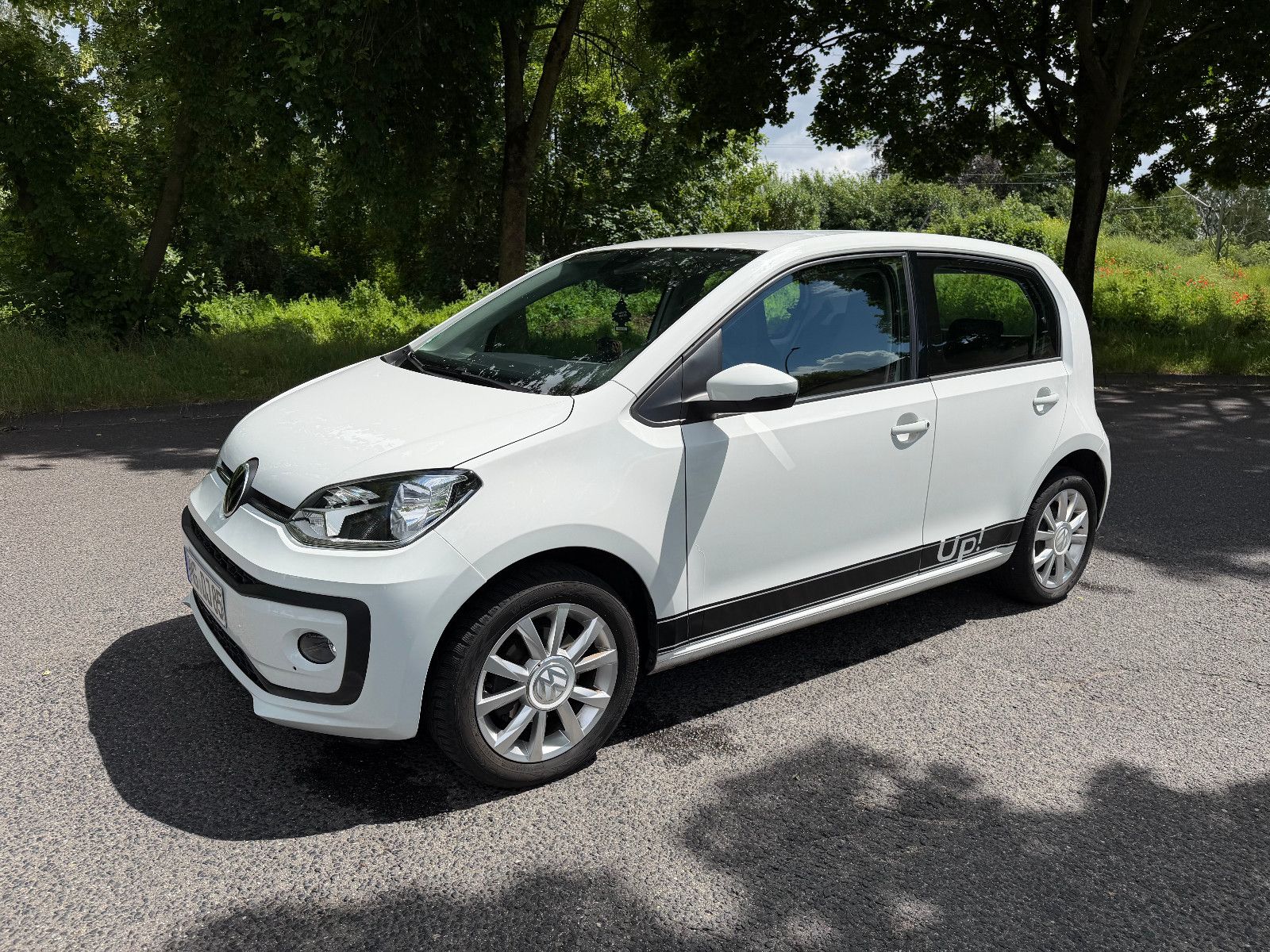 VW UP! 1.0 SZH, NAVI, KLIMA, ALU, Lane Assist, TOP 