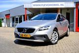 Volvo V40 Cross Country 2.0 D3 150pk Momentum Pano|Led - graue Volvo V40 Cross Country