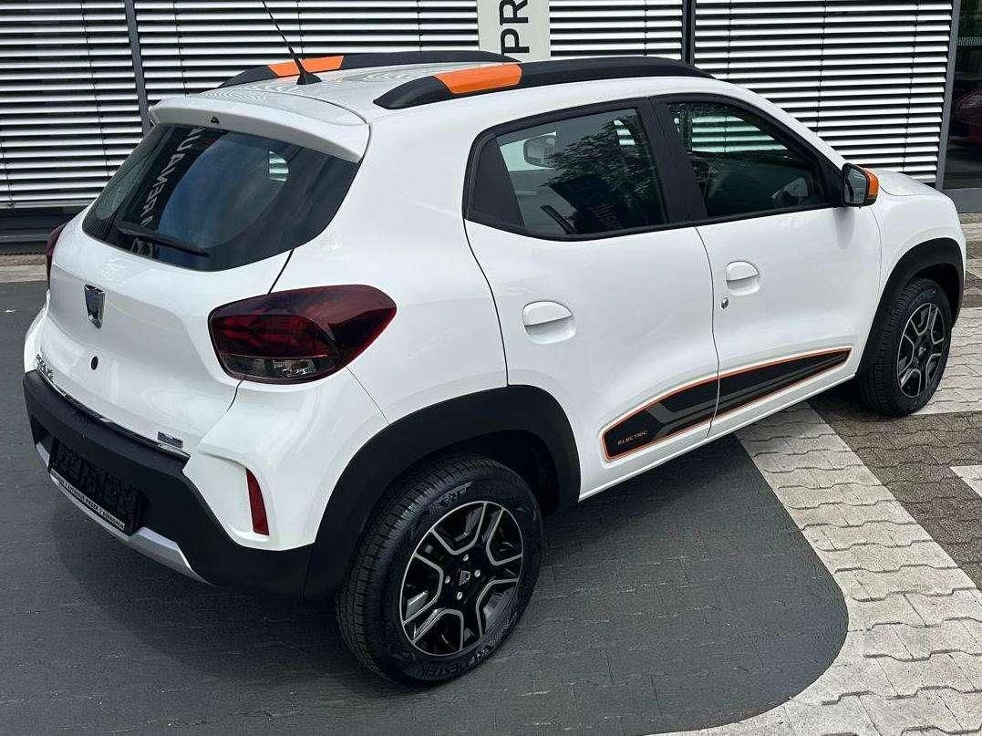 Fahrzeugabbildung Dacia Spring Comfort Plus
