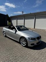 BMW 325i Cabrio E93  M-Paket ab Werk - BMW 325: 325i M Paket