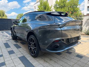 صورة 4 لـ 2021 Aston Martin DBX