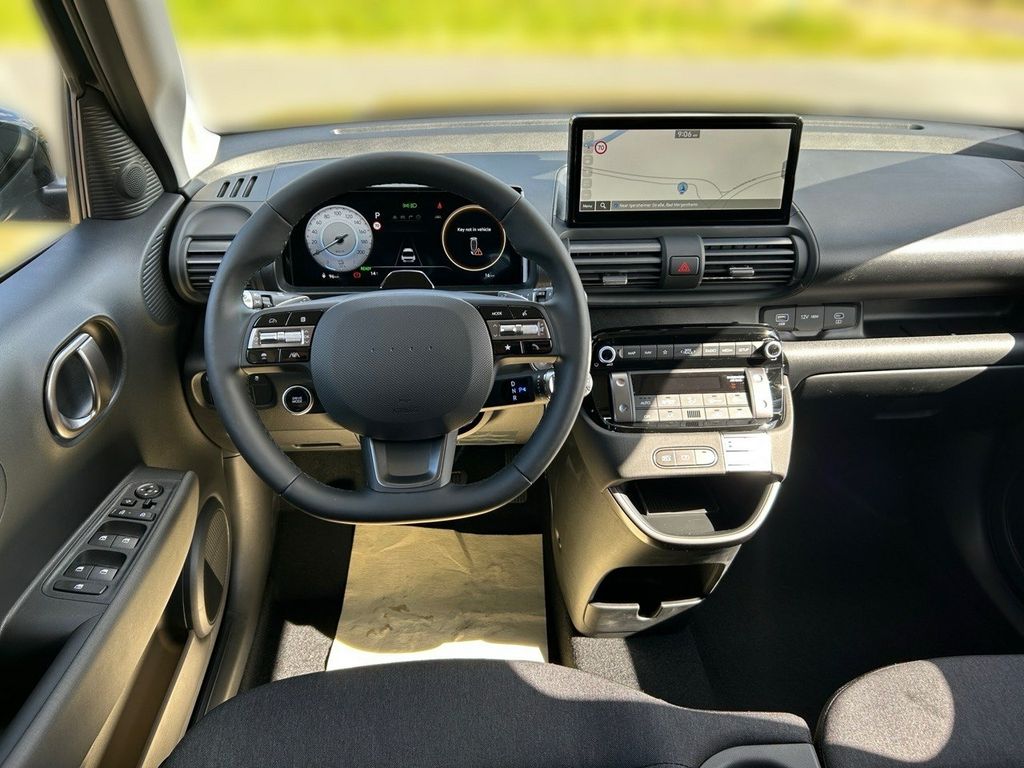 HYUNDAI INSTER