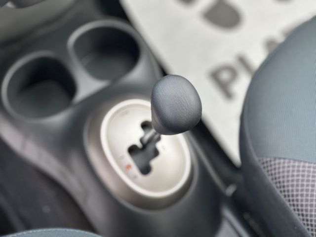 Toyota Yaris  1.0 Sol