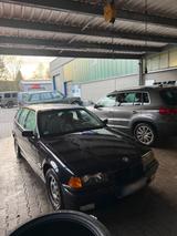 BMW E36 318i Touring - BMW 318: Kombi, 318i E36