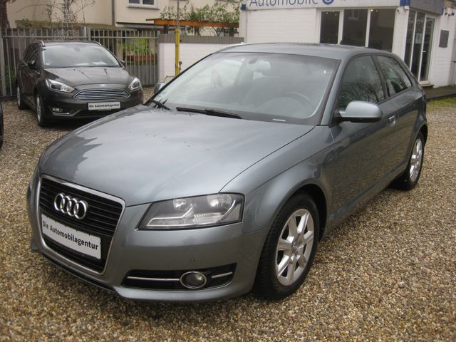 Audi A3 1.4 TFSI Ambiente/Climatronic/Navi/SH/AHK