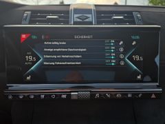 Fahrzeugabbildung DS Automobiles DS 7 Crossback E-Tense 225 Performance Line