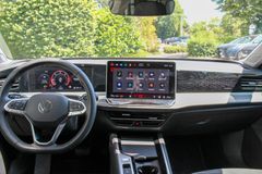 VW Passat Variant Elegance/ IQ DRIVE/ Apple CarPlay
